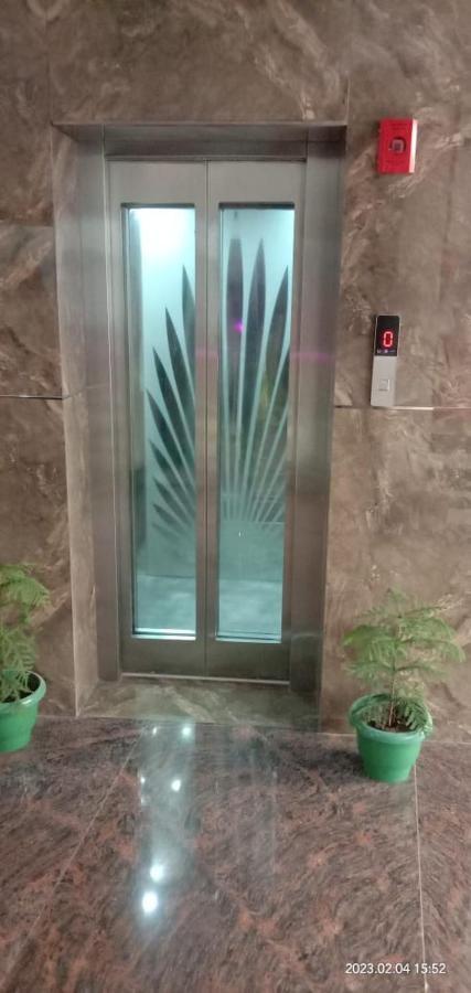 Hotel Kaushik Palace Haridwār Exterior foto